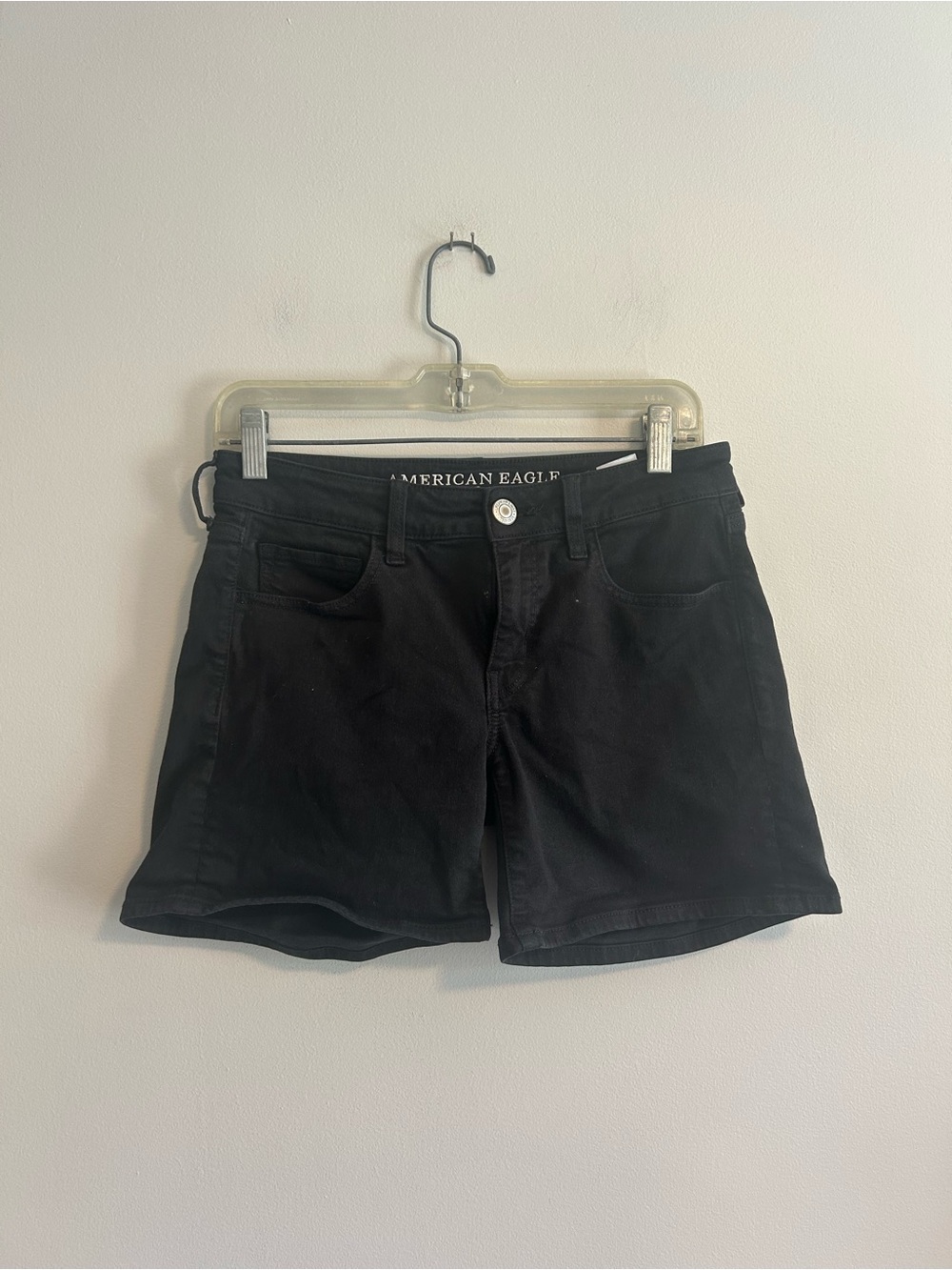 American Eagle Outfitters women’s 6 Black Denim midi Jean Shorts AEO twill